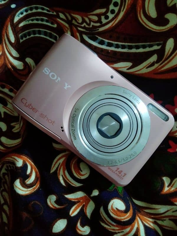 sony camera cyber shot 14.1 MP 1