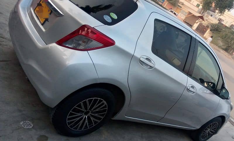 Toyota Vitz Model 2014/reg 2017 1