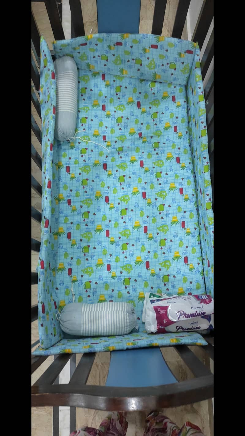 Baby cot 4