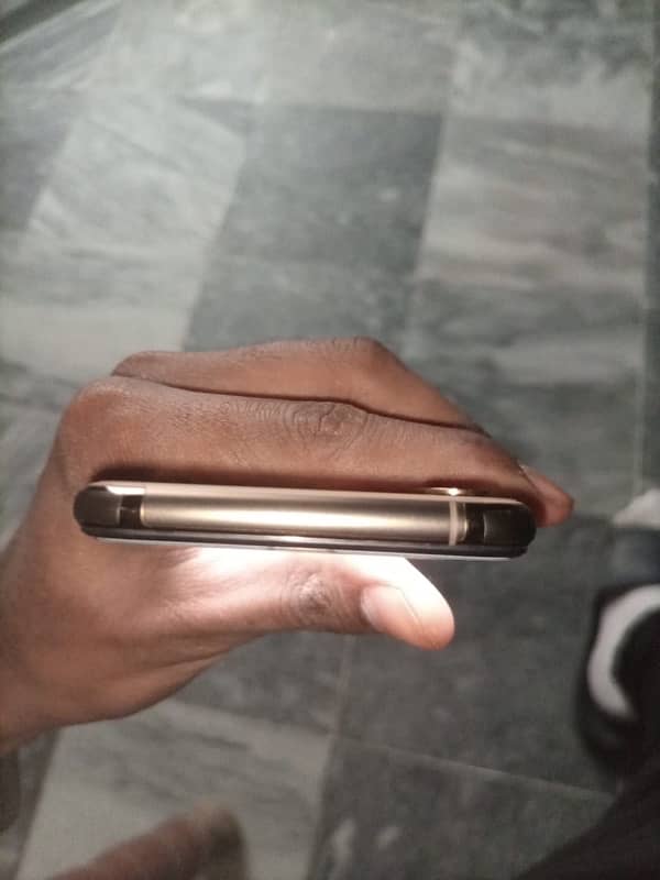 iPhone XS 256gb non pta factory unlocked 2