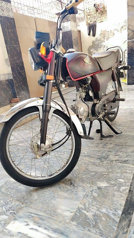 Honda CD 70 2024 For SALE NEW CONDITION  03116040413 6