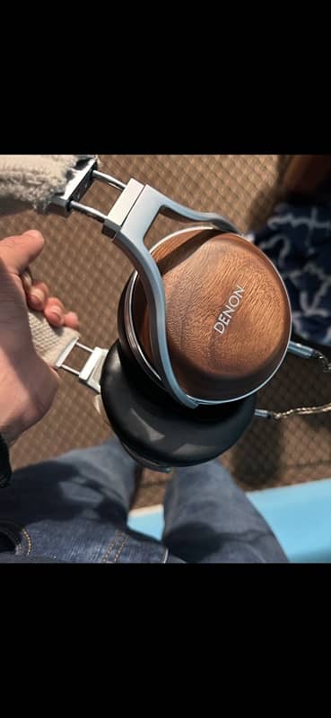 (Denon Ah-d7200 flagship) betterthanbose,sony,airpods,sennheiser 1