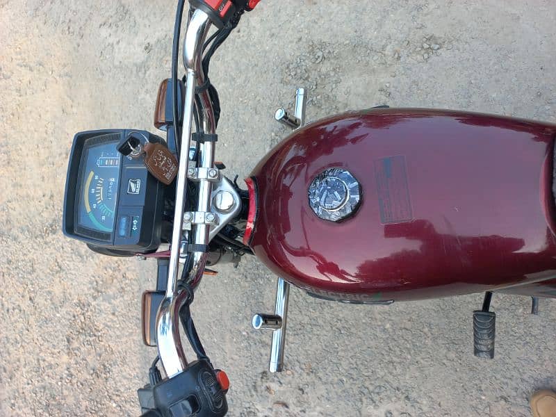 Road King Electric Bike 2023 Model lush condition. 3