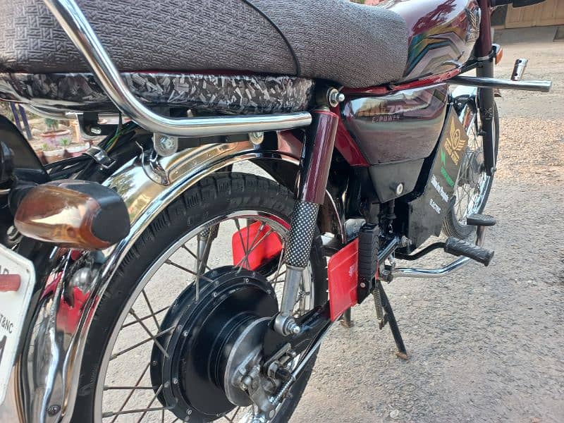 Road King Electric Bike 2023 Model lush condition. 4