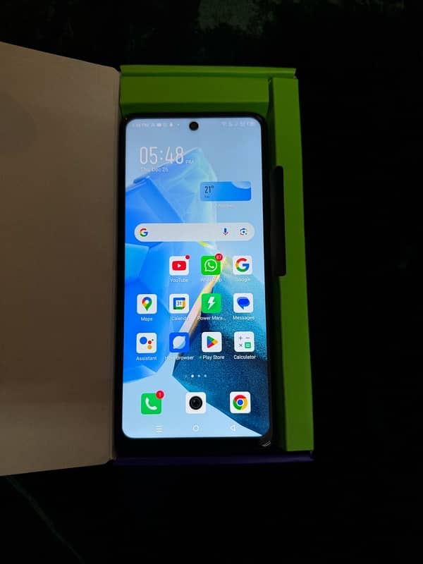 Infinix hot 30 8+8 /128 gb 2