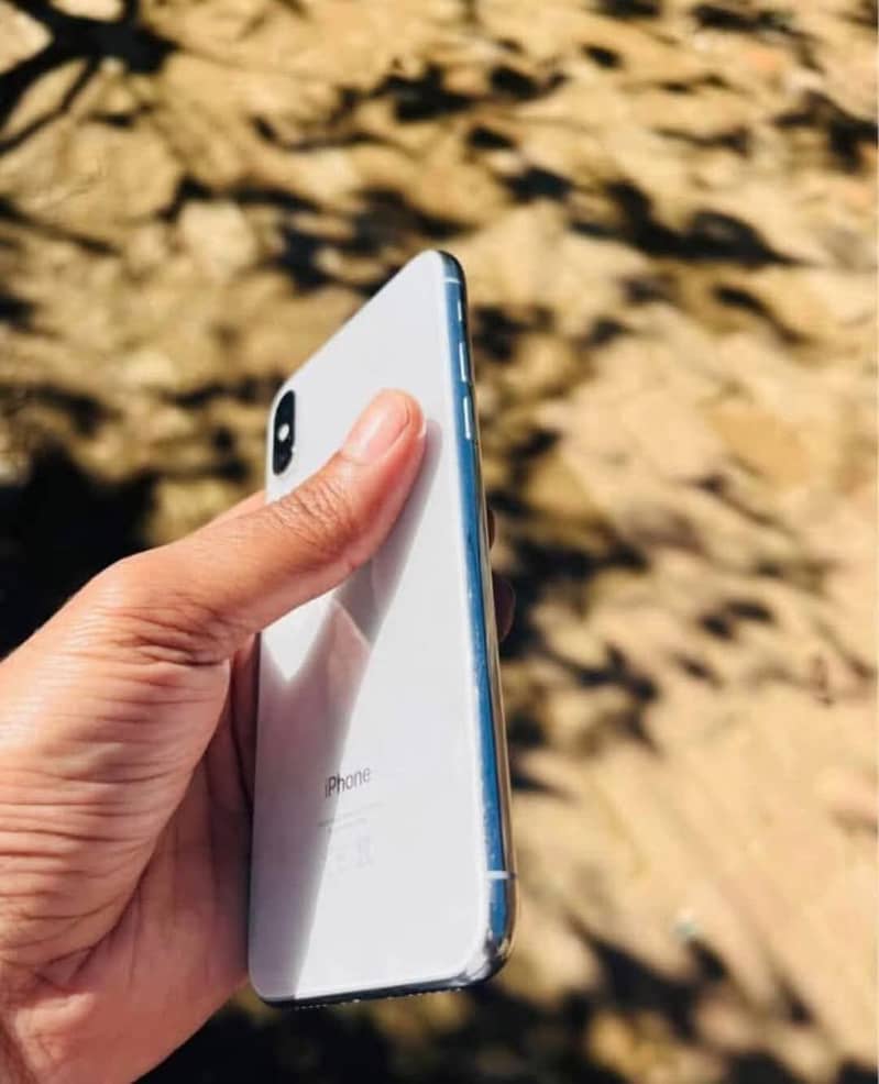 iPhone X street /256 GB PTA approved for urgent sale 03484580261 1