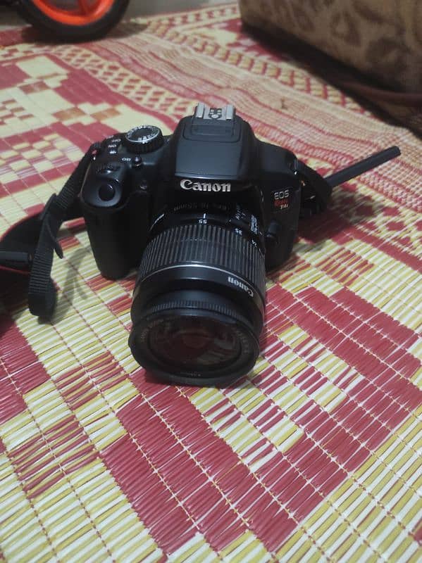 Canon EOS Rebel T4i (650d) 1