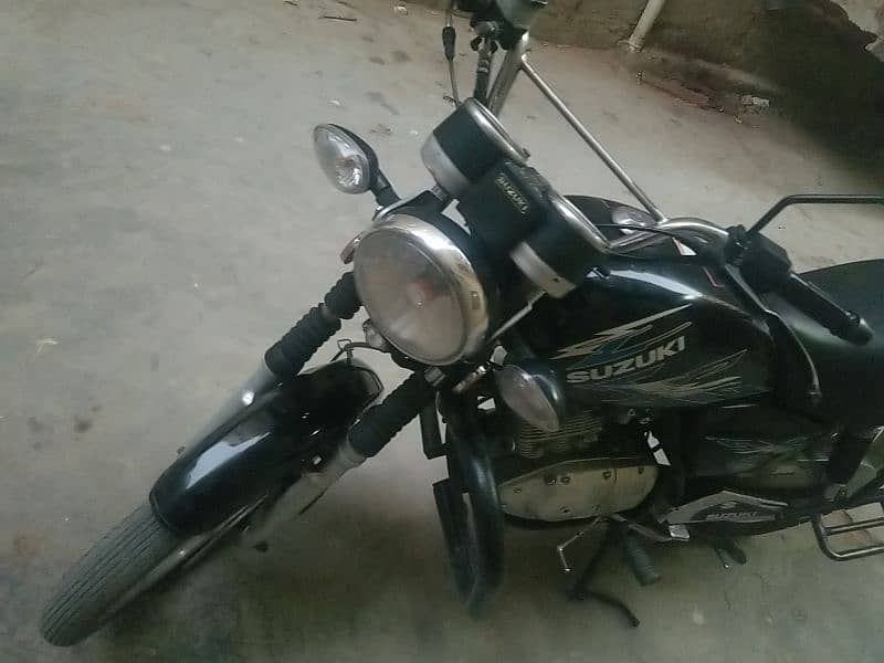 suzuki GS Se 150 model 2021 9