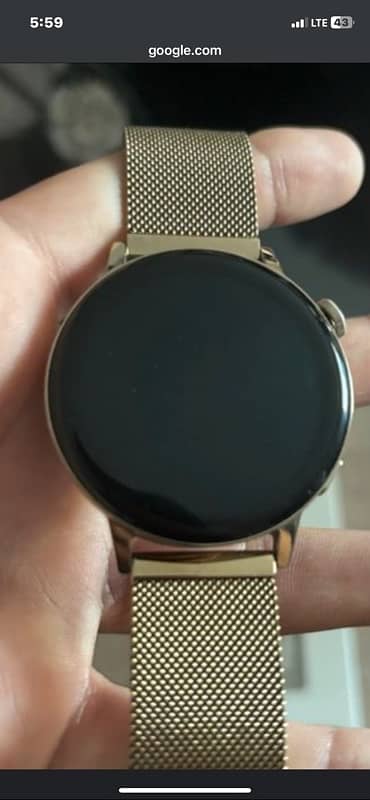 Huawei watch Gt3 42 mm gold colour 10/10 condition 2