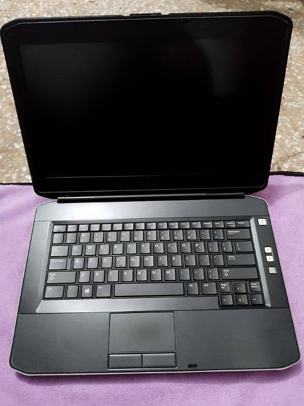 Dell Latitude Model: E5430 1