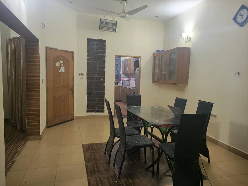 10 marla beautiful upper portion for rent allama iqbal town lahore 2