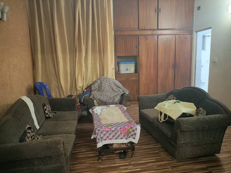 10 marla beautiful upper portion for rent allama iqbal town lahore 3