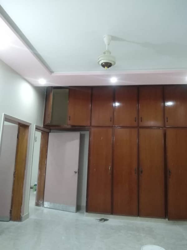 10 marla beautiful lower portion for rent allama iqbal town lahore 9