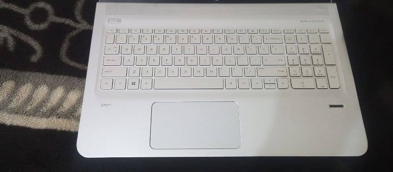 HP ENVY15 1