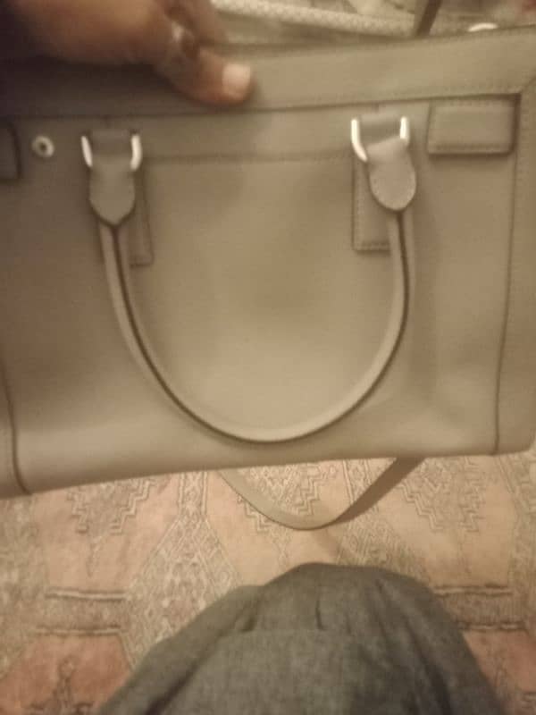 hand bag just like brand new 2