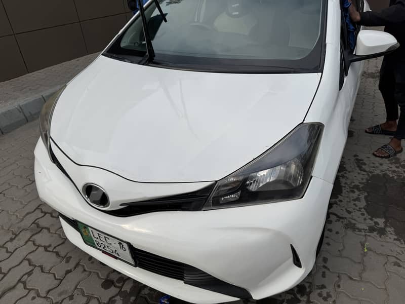 Toyota Vitz 2014 4