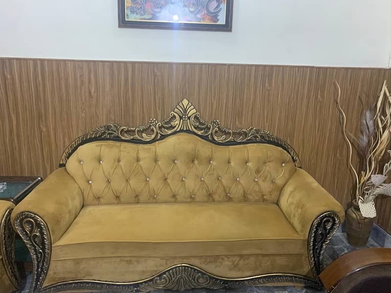 Golden Sofa set ( 5 seats) 1