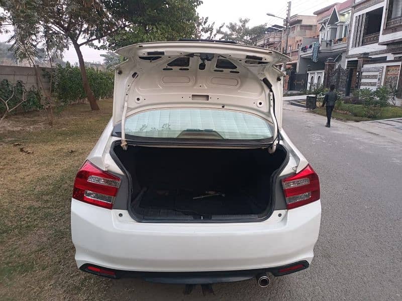 Honda City IVTEC 2019 Model 1.3 bumper to bumper original first owner 7