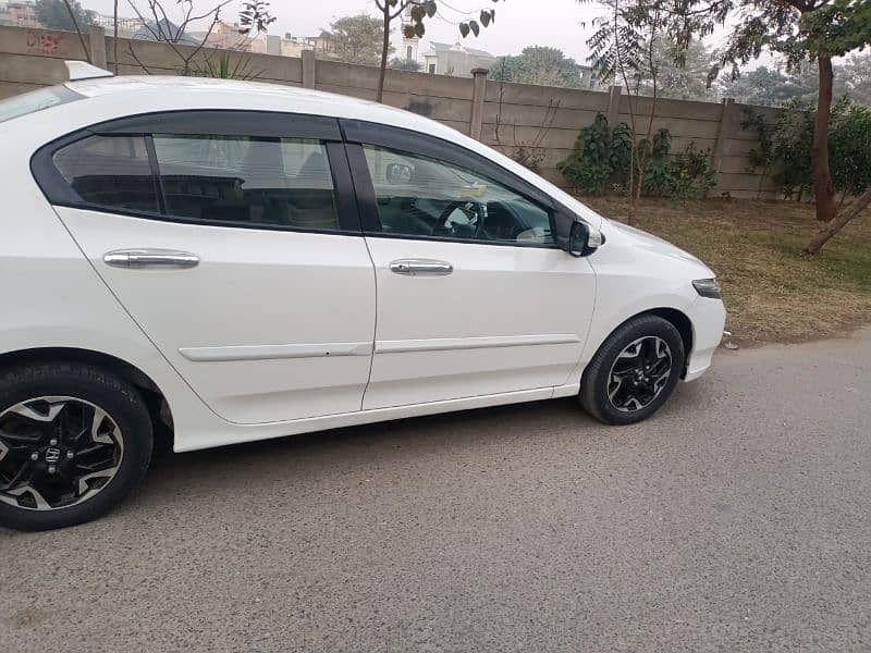 Honda City IVTEC 2019 Model 1.3 bumper to bumper original first owner 15