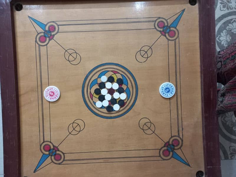 center table with carrom board 3