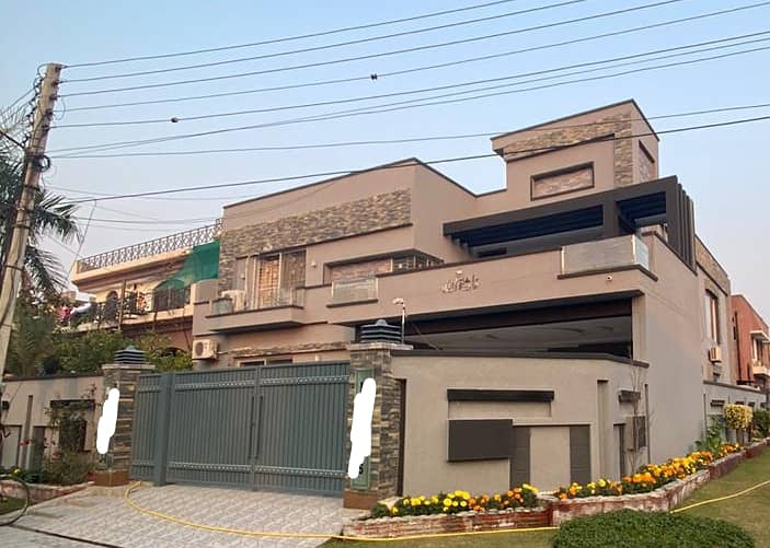 1 Kanal 1 Marla Corner House For Sale at Wapda Town Lahore 0