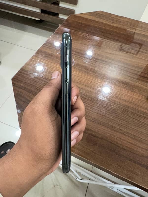 IPhone 11 Pro PTA Approved 256 GB 5