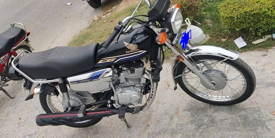 Honda CG 125 2024 Number: 03700556398 1