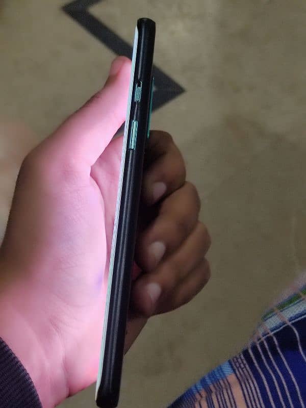 one plus 8 dual sim working 10/10 condition 3