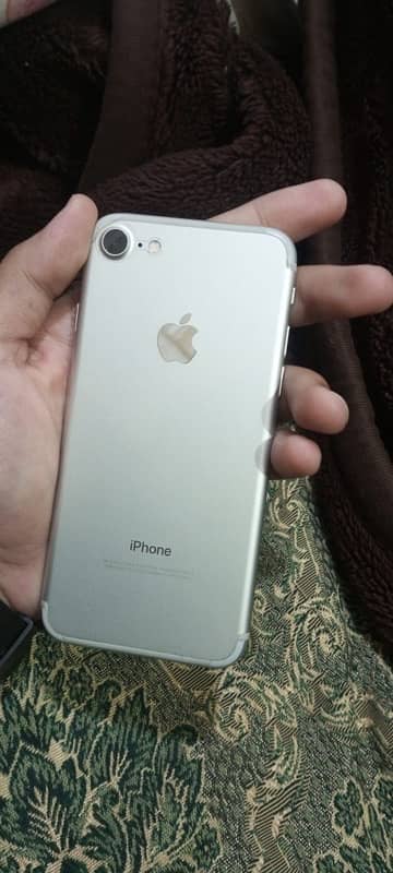 iphone 7 (32 GB) 2