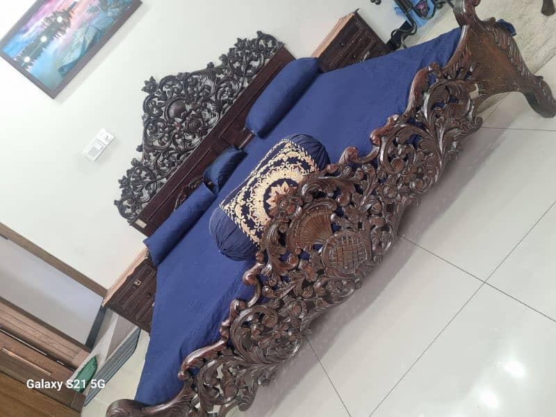 Chinnioti Antique Bed 1