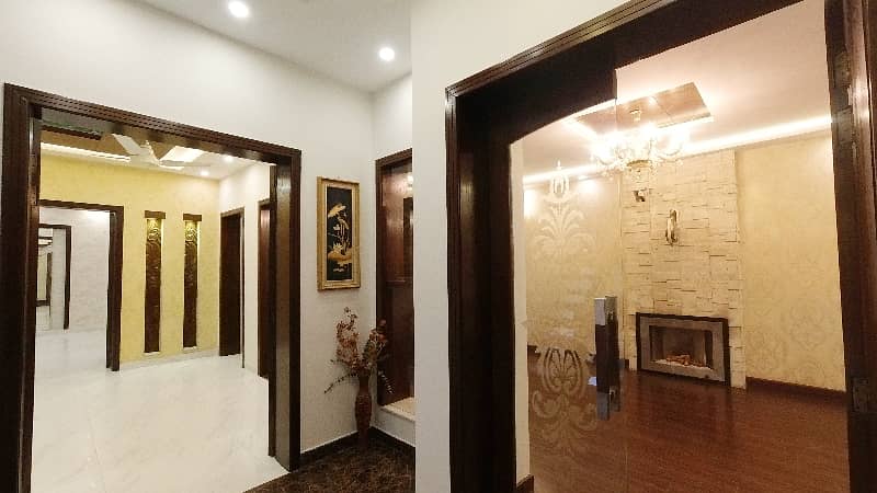 10 Marla Luxurious House for Sale in Phase 5, DHA Lahore 1