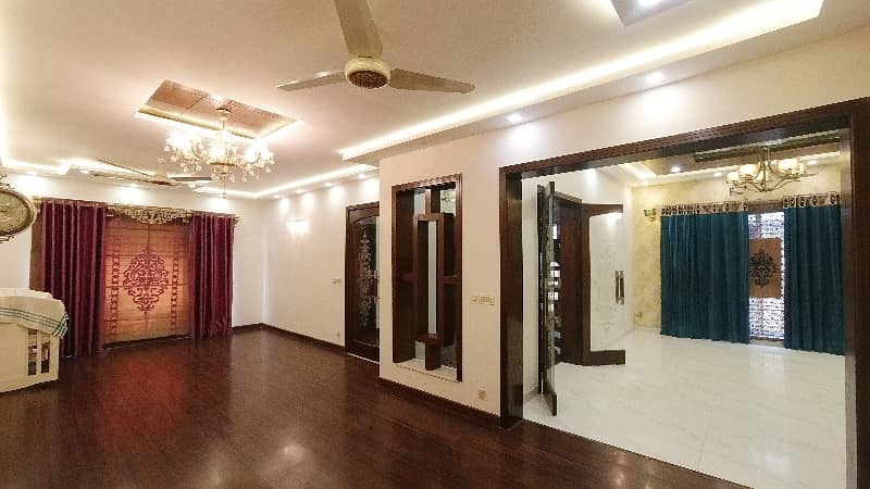 10 Marla Luxurious House for Sale in Phase 5, DHA Lahore 7