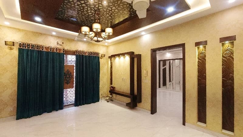 10 Marla Luxurious House for Sale in Phase 5, DHA Lahore 8