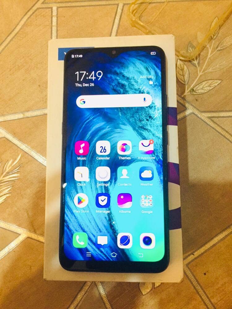 vivo S1 with box and original charger 4+1/128 2