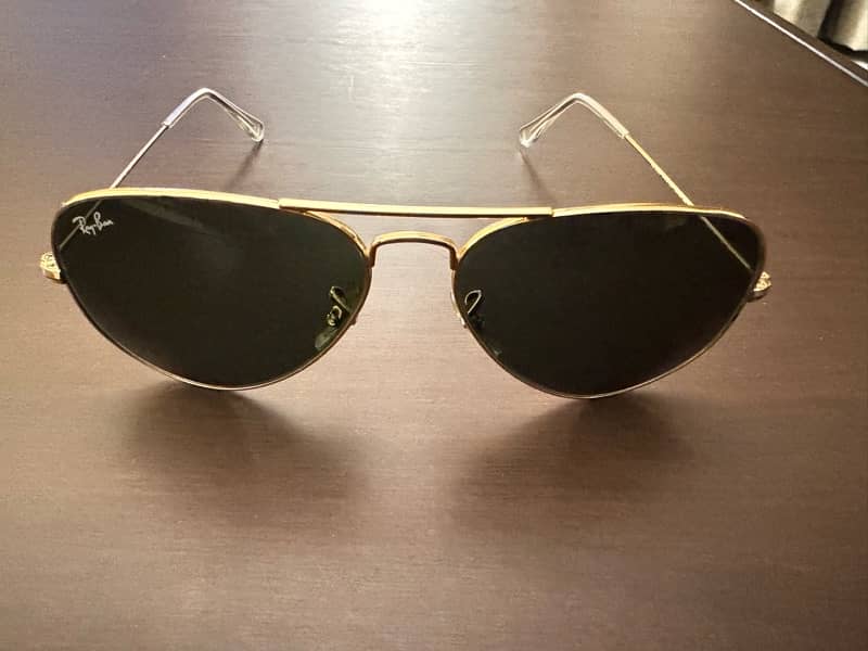 Authentic Ray-Ban RB3025 Aviator Sunglasses 0