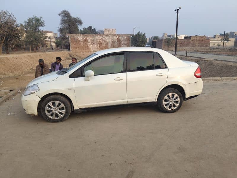 Nissan Tiida 2007 0