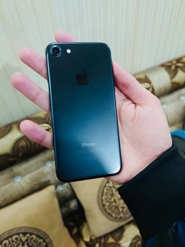 iphone 7 128gb pta approved 0