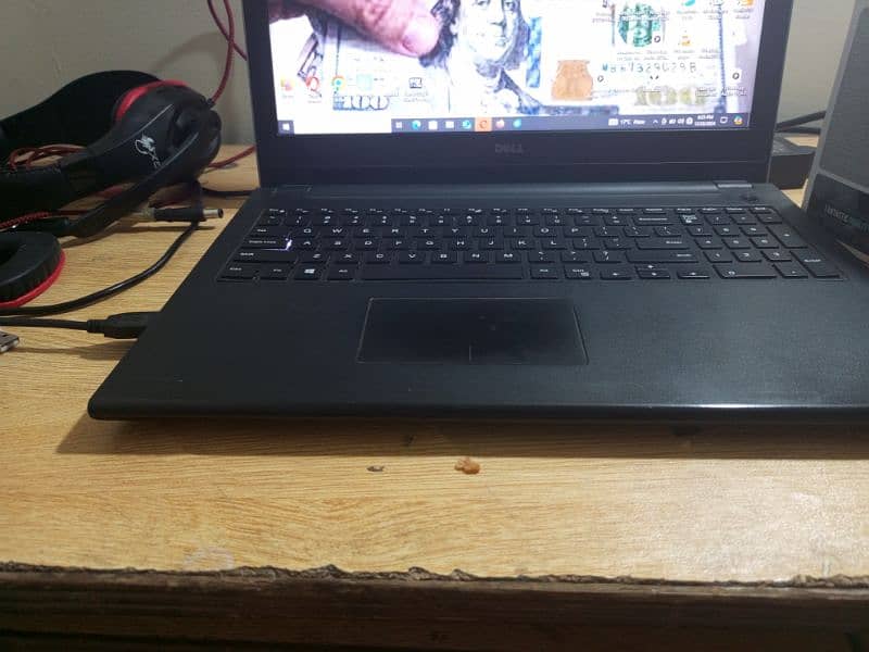 Dell laptop for sell.                              price is negotiable 5