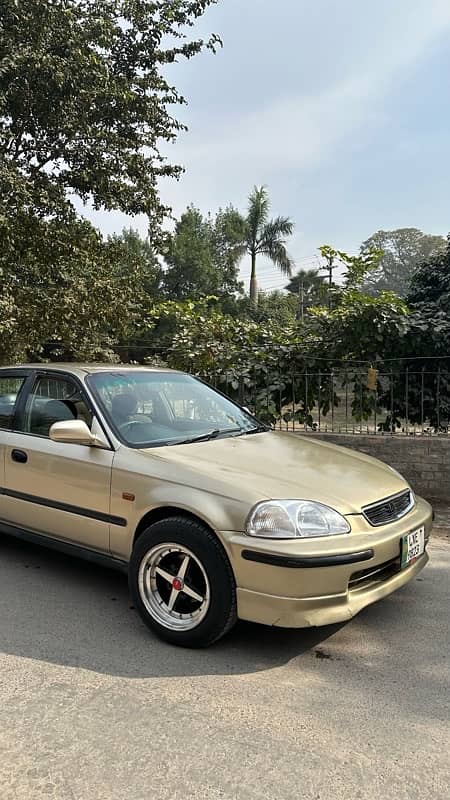 Honda Civic VTi 1997 4