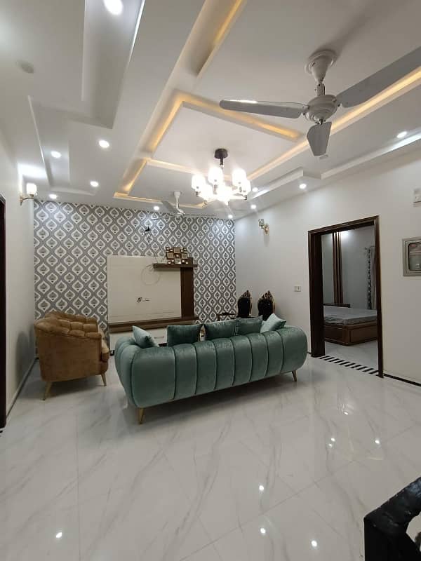 Beautiful Upper Portion For family 7