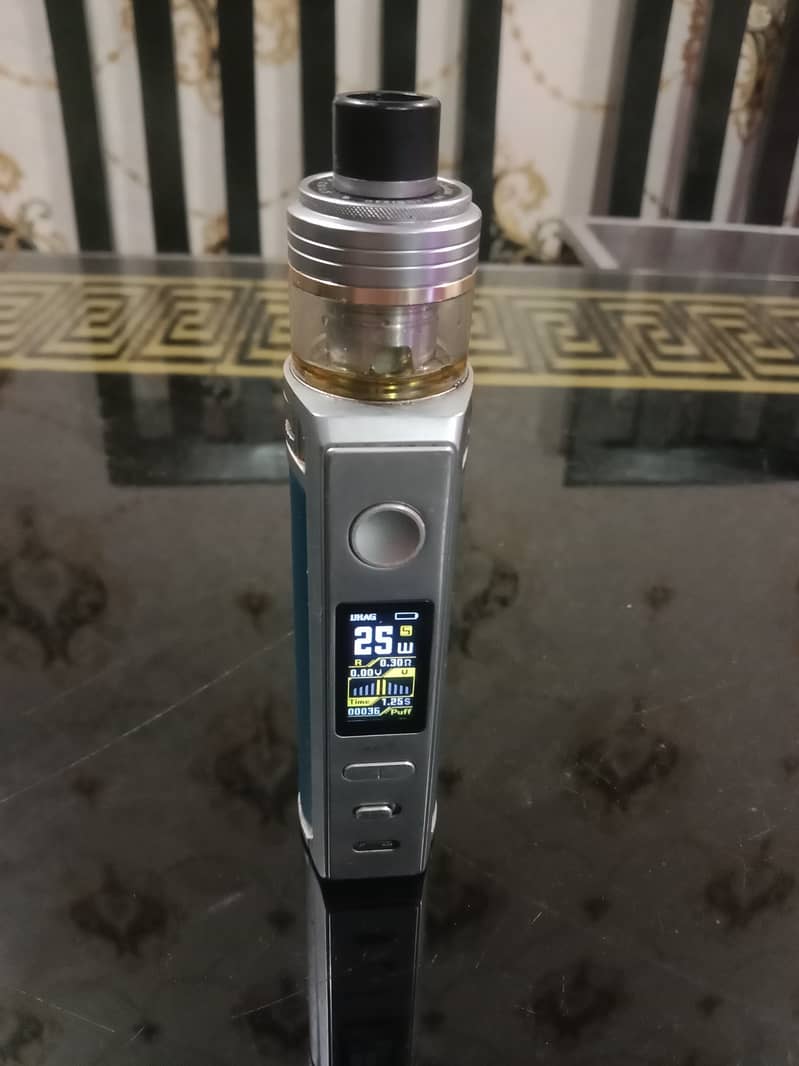 Voopo DragXpro with box 4