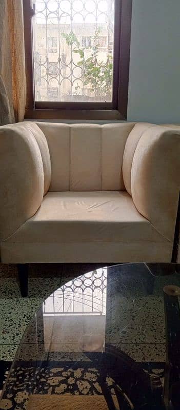 new condition sofa set 2