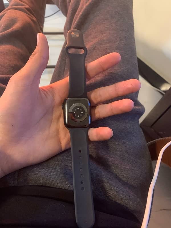 apple watch series 8, 41mm midnight aluminium 1