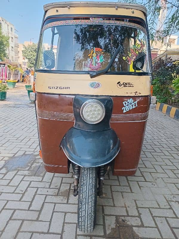 Complete Geniun Condition Sazgar Rickshaw 2016 0