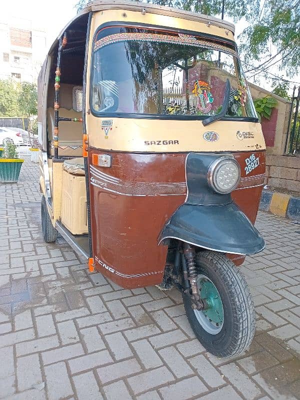 Complete Geniun Condition Sazgar Rickshaw 2016 4