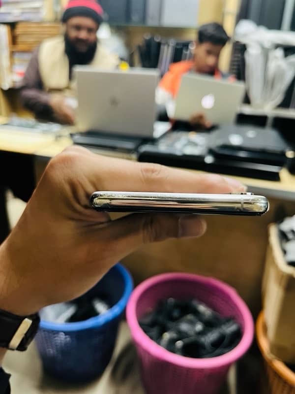 iPhone XS MAX 10/10 3