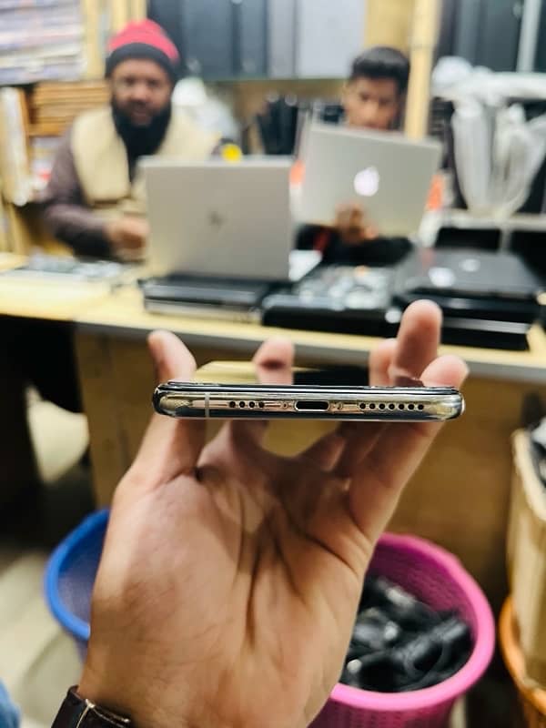 iPhone XS MAX 10/10 4