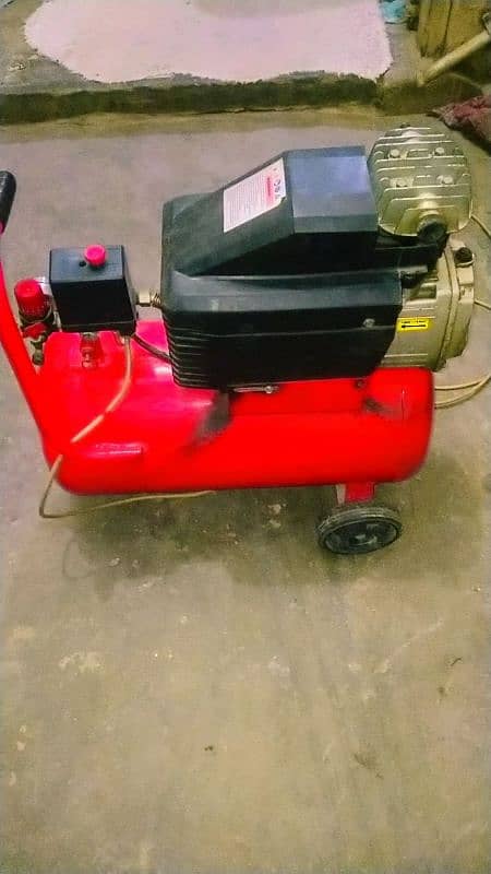 Air Compressor 2.5 HP Automatic 3