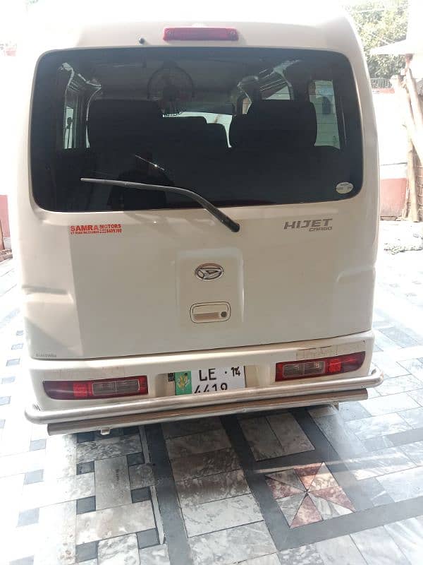 Daihatsu Hijet 2014 5