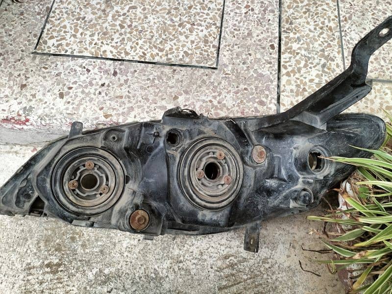 Honda civic 94 interior part and 2004 Honda civic headlights 11